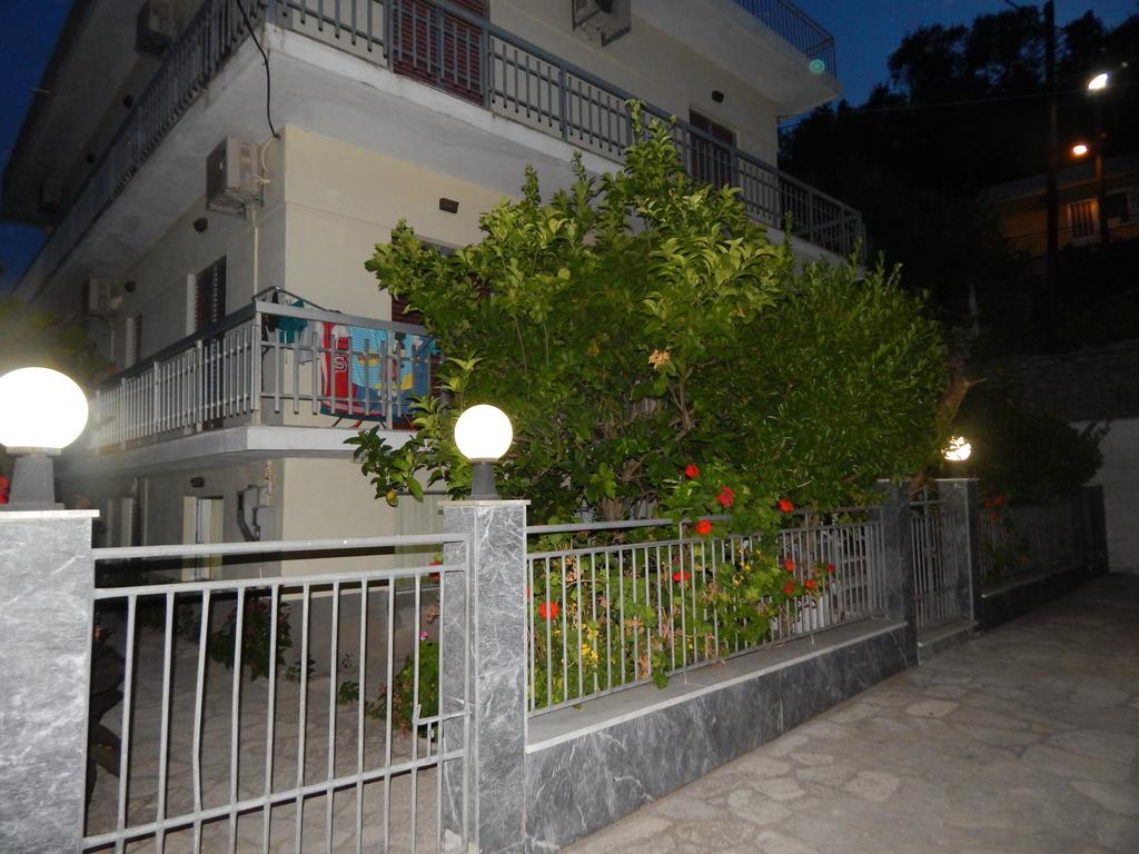 Cornelia Apartment Lakka  Bilik gambar