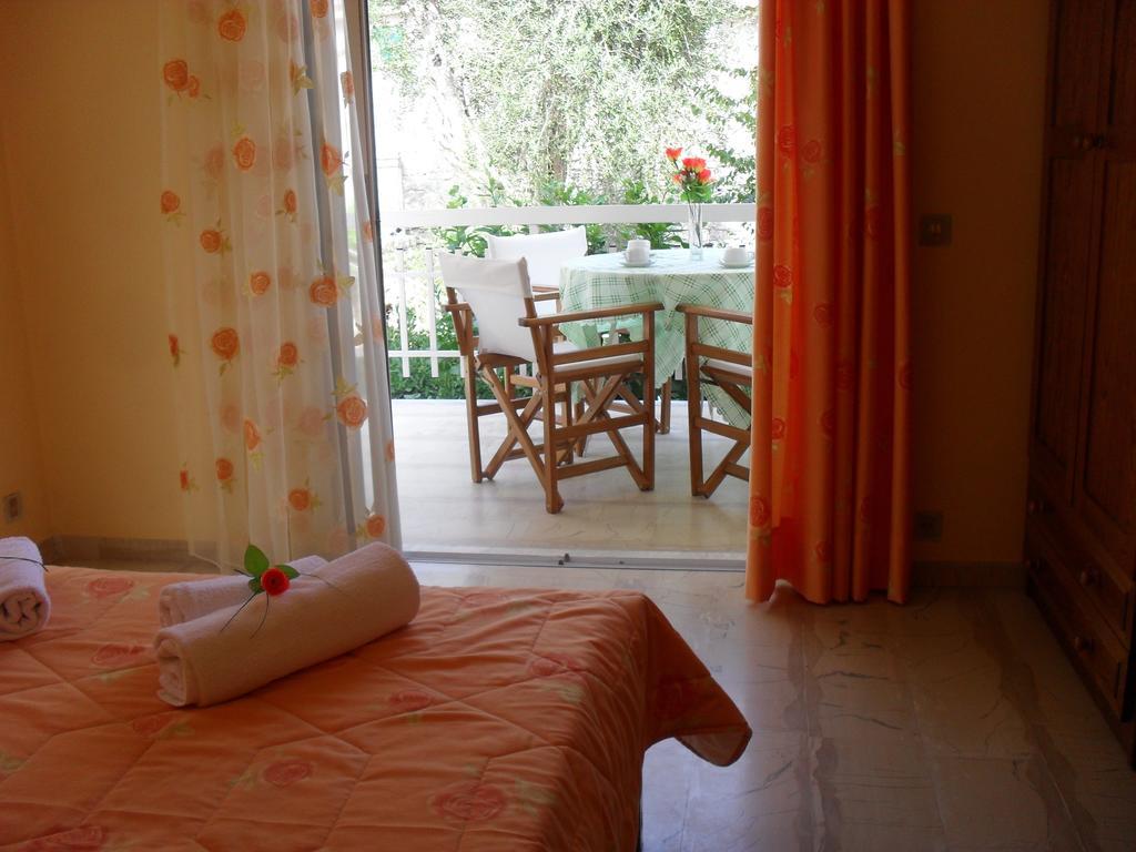 Cornelia Apartment Lakka  Bilik gambar